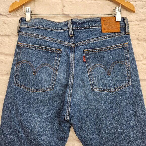 Levi's Women's Wedgie Straight High Rise Button Fly Cropped Denim Jeans Size 29 - Picture 6 of 14